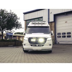 Mercedes Sprinter (2018+). System montażu w fabrycznym grillu