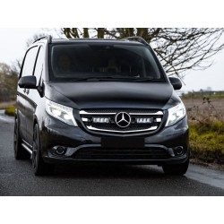 Mercedes Vito (2014-2019) System montażu w fabrycznym grillu